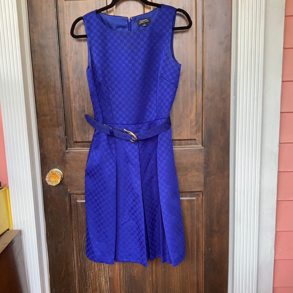 Cobalt blue textured dress size 4 Tahari